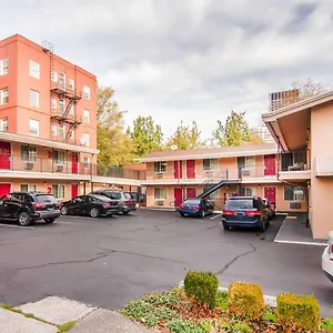  Lodge Econo Center