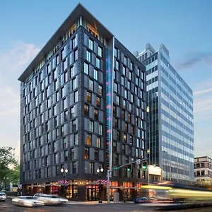 2* Hotel Moxy Downtown